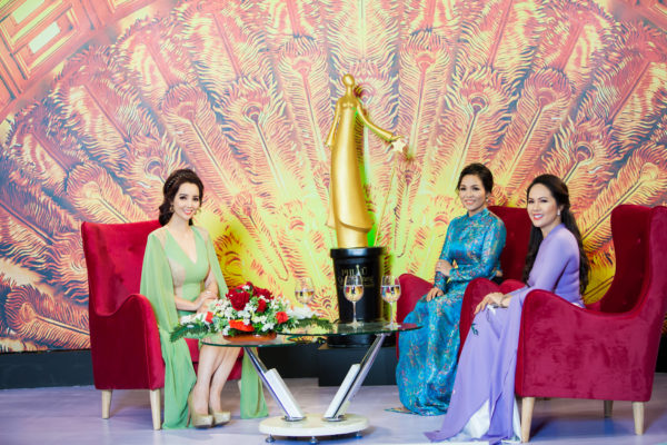 Tập 3 “Phụ nữ quyền năng” 2018 – gặp gỡ ca sĩ Đặng Ánh Nguyệt và doanh nhân Nguyễn Bửu Đoan Thanh
