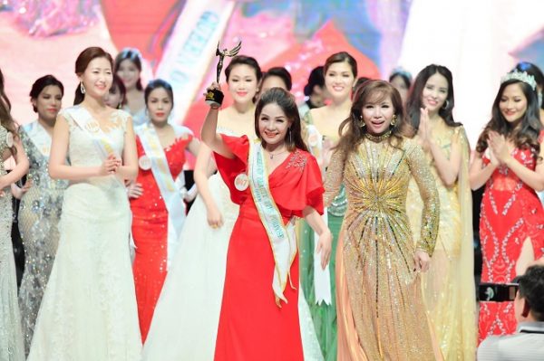 Danh hiệu “Nữ hoàng Nhân ái” Queen Of Beauty World 2019 gọi tên nữ doanh nhân Bùi Hồng Hạnh