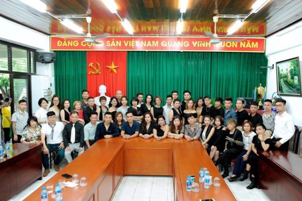 Lan tỏa yêu thương – Viet Nam Top Of Beauty Wards 2019 -2020