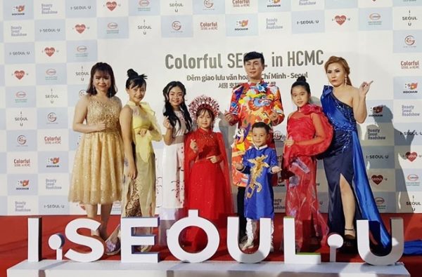 NTK Khôi Nguyễn cùng dàn mẫu nhí mang sắc màu Việt đến ‘Colorful Seoul in HCMC’