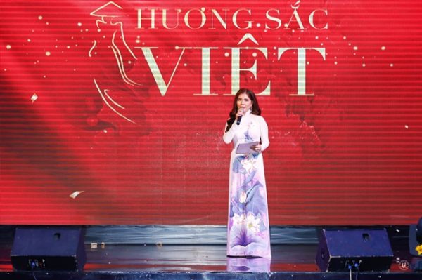 Á hậu Tú Trinh: Hương Sắc Việt 2019 đã mang đến món quà ý nghĩa cho phụ nữ ngày 20/10