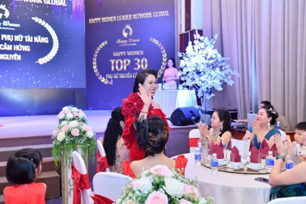 Chủ tịch Happy Women Gia Lai Ngô Bảo Trân – “Tinh thần” của Happy Women Leader Network Vùng Tây Nguyên
