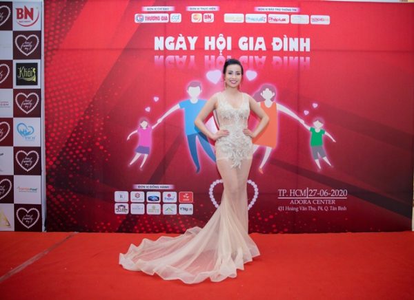 Hoa hậu Phạm Trần Hoa Quyên – Nữ doanh nhân trẻ thời đại mới