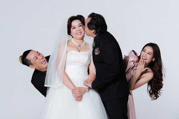 Hoa hậu Khánh Vân khoe ảnh gia đình sau nửa năm đăng quang