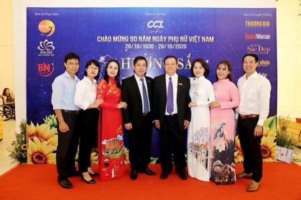 Hương Sắc Việt 2020 – Rực rỡ sắc màu chào mừng 90 năm ngày Phụ nữ Việt Nam