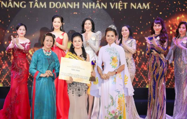 Doanh nhân Mai Đỗ – Hoa hậu Thời trang Hoa hậu Doanh nhân Việt Nam qua ảnh 2020