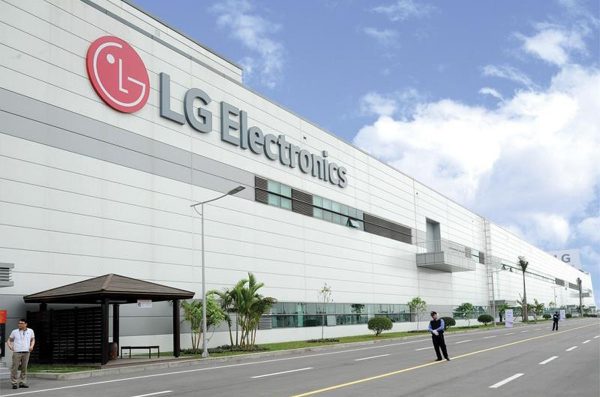 Báo Hàn: Vingroup đang tìm cách mua lại tất cả nhà máy sản xuất smartphone của LG