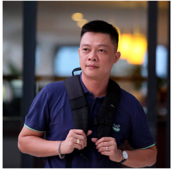 BTV Quang Minh “ông bố đông con nhất VTV”: “Vợ chồng lục đục suốt ngày vì chuyện con cái”
