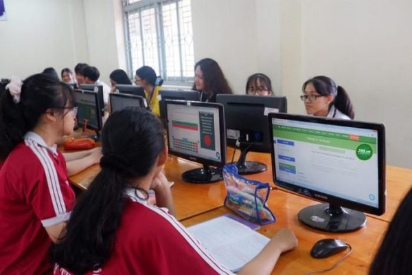 Sở GD-ĐT Hà Nội nói về phương án ‘thi’ học kỳ II trực tuyến