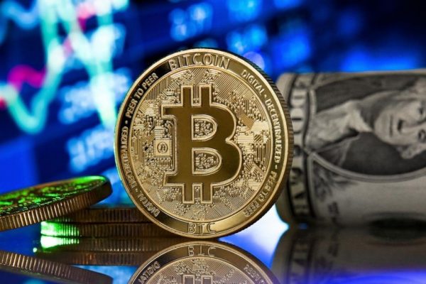 Ngày thê thảm nhất, Bitcoin chìm xuống đáy còn hơn 700 triệu đồng