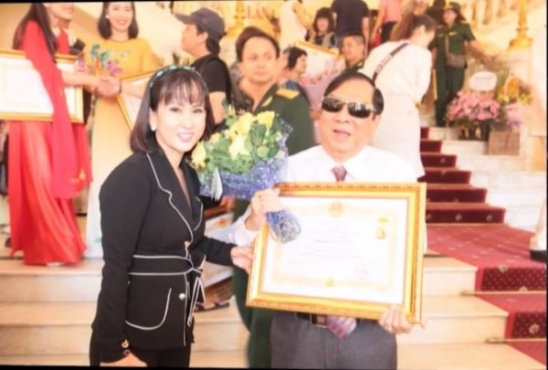 Doanh nhân Nguyễn Thiên Kim thương tiếc trước sự qua đời của Nhạc sĩ Khải Hoàn