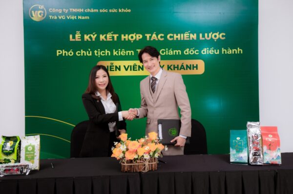 Diễn viên Huy Khánh đảm nhận vai trò Tổng giám đốc thương hiệu Trà VG