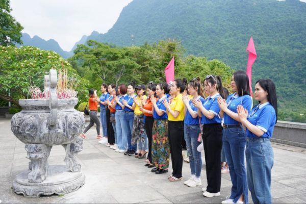Mạng lưới Happy Women tham gia hành trình về nguồn ý nghĩa tại Cao Bằng