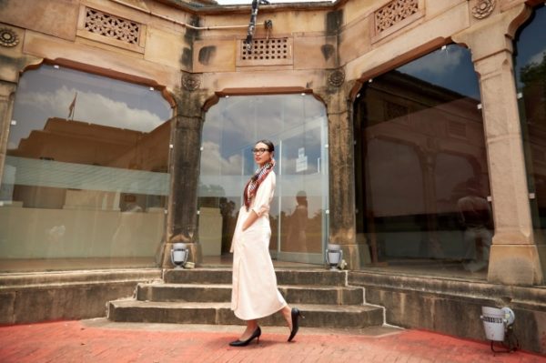 Á hậu Thủy Tiên chọn thời trang năng động khám phá Jaipur, Ấn Độ