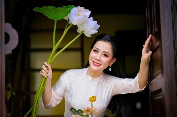 Nhà giáo Nguyễn Thanh Mai: “Hãy sống như đoá hướng dương”