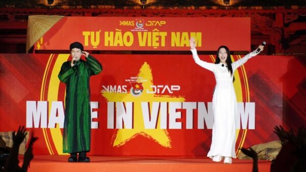 ‘Chuyến xe Tự hào Việt Nam’ đến Huế