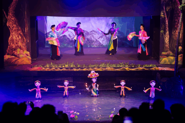 Rối Họa Thành Xưa: Dấu ấn hiện đại trên nền nghệ thuật truyền thống