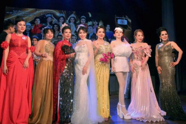 Hoa hậu Hoa Thiên và Đạo diễn Kani Thanh Quỳnh tổ chức thành công sự kiện Gương Mặt Sân Khấu Điện Ảnh Triển Vọng