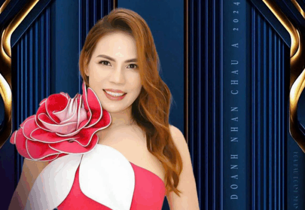 NTK Thân Hoàng Bích Thủy đồng hành cùng “Đêm hội FASHIONISTA”