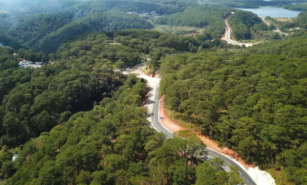 Lâm Đồng phát động cuộc thi thiết kế cổng chào bằng hoa tươi tại chân đèo Prenn