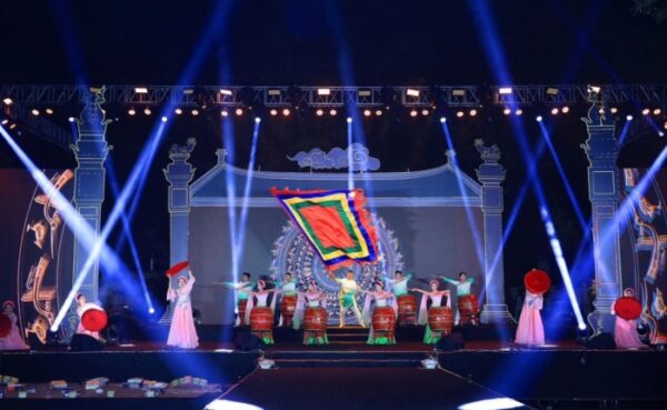 Lần đầu tiên phục dựng đầy đủ nghi thức Hát Cửa đình của Hội làng La Phù