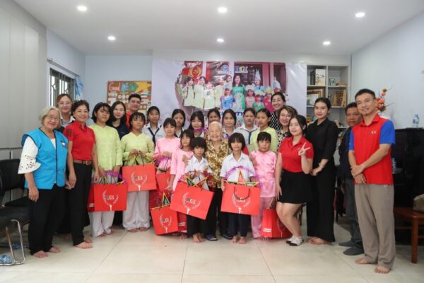 BGC trao quà Trung Thu cho các em nhỏ tại Mái Ấm Bà Chiểu