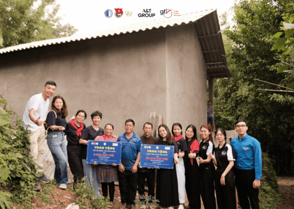 Liên chi Đoàn khoa Pháp luật Kinh tế phối hợp với A&T Group tổ chức “Nắng về trên mái ấm”: Hành trình dẫn lối yêu thương từ những trái tim trẻ