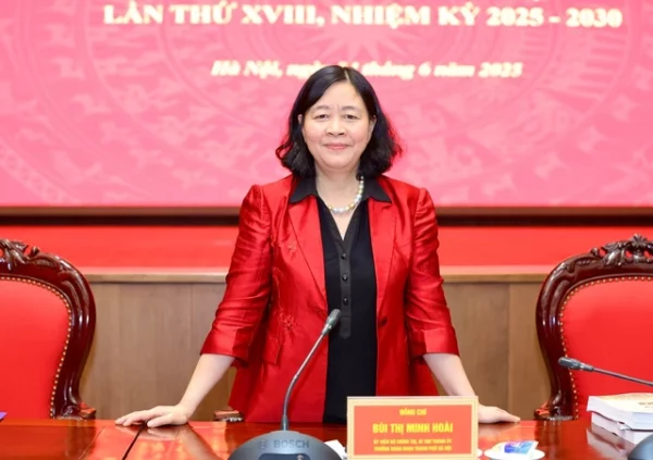 Hà Nội đặt mục tiêu xây dựng trung tâm tài chính – thương mại tầm cỡ hai bên sông Hồng