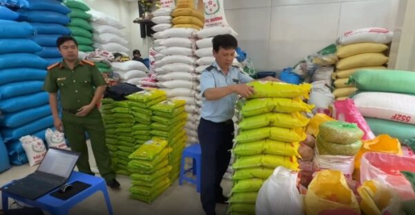 Hà Nội siết chặt kiểm soát thương mại điện tử: Chủ động, sáng tạo chống hàng giả