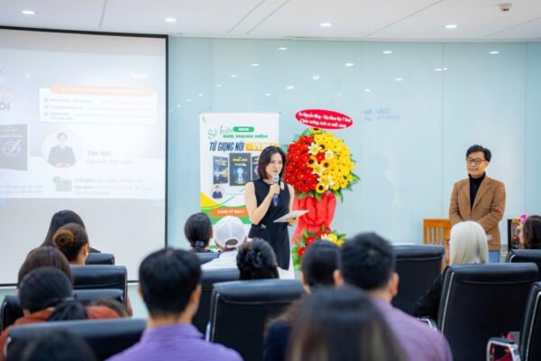 RA MẮT EBOOK “SỨC MẠNH MỀM TỪ GIỌNG NÓI”: KHƠI DẬY GIÁ TRỊ NHÂN VĂN VÀ BẢN SẮC TRONG GIAO TIẾP VIỆT