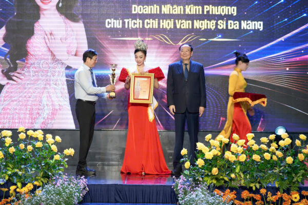 Hoa hậu Nguyễn Thị Kim Phượng: ‘Đại sứ Tâm Tài Sắc’ lan tỏa yêu thương bằng hành động