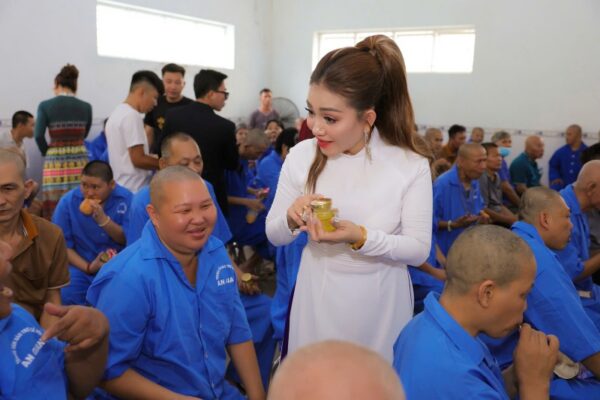Hoa hậu Tuyết Mai: Hành trình phụng sự cộng đồng không có điểm dừng